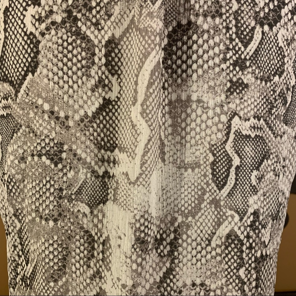 WHBM Snake Skin Ruffle Tank - Picture 7 of 10
